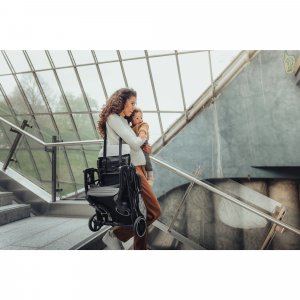 Poussette compacte travel n care simba le roi lion Hauck