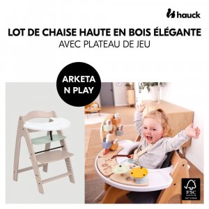 Chaise haute bébé arketa n play en bois vert clair avec plateau de jeu Hauck