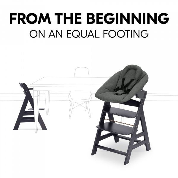 Chaise haute évolutive alpha dark grey + newborn set plus Hauck