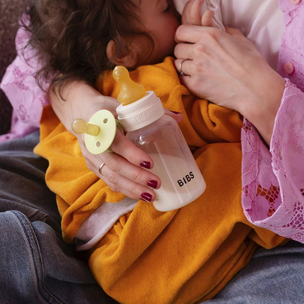Biberon anti colique 150 ml ivoire + tétine latex Bibs