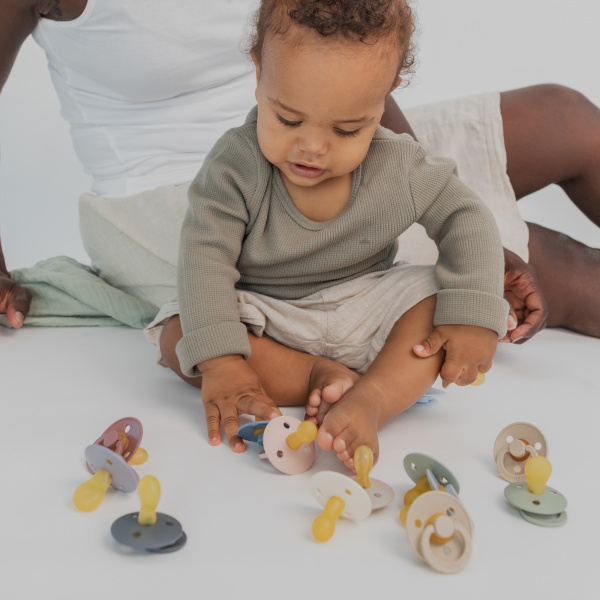 Pack de 2 sucettes colour caoutchouc anatomique 6 mois+ sage et hunter green Bibs