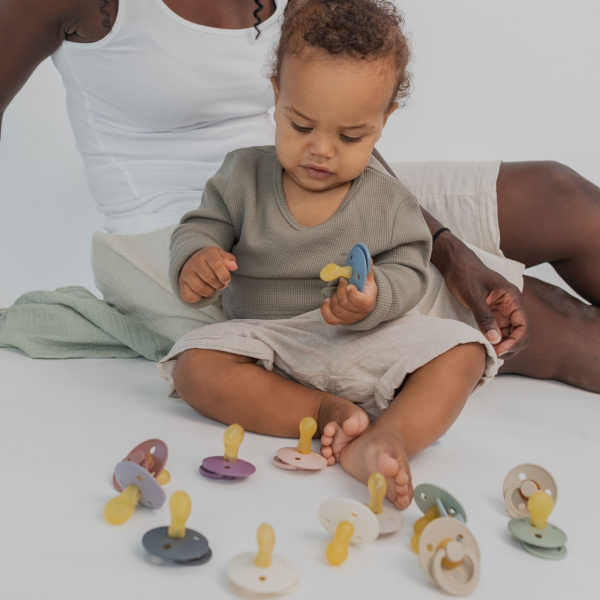 Pack de 2 sucettes colour caoutchouc symétrique 6 mois+ ivory et blush Bibs