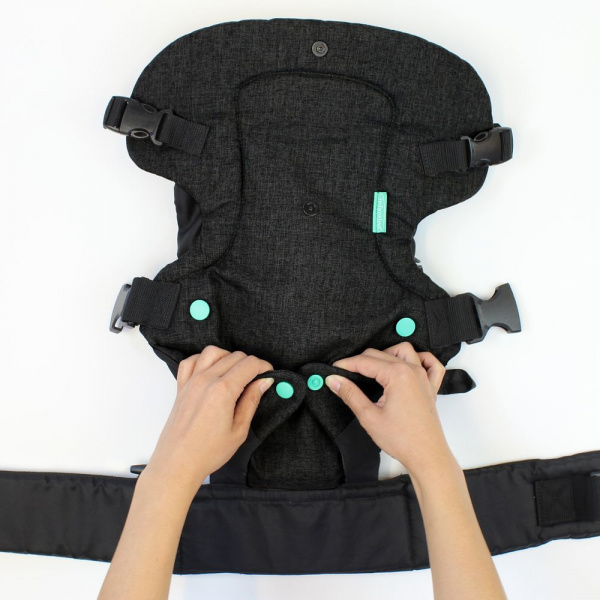 Porte bébé flip ergo 4 en 1 denim Infantino