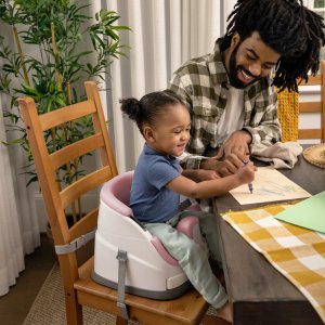 Réhausseur de chaise bébé 2 en 1 vert Ingenuity