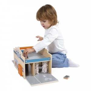 Garage en bois pour enfant cross roads Janod
