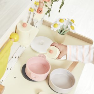 Grande cuisine en bois pour enfant mamie soleil Janod