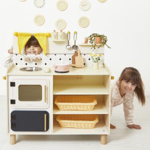 Grande cuisine en bois pour enfant mamie soleil Janod