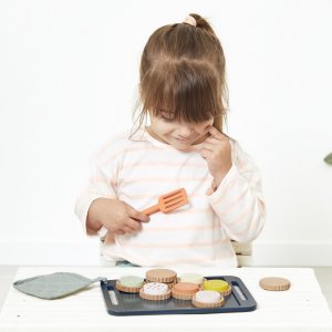Dinette jeu d'imitation atelier de biscuits mamie soleil Janod