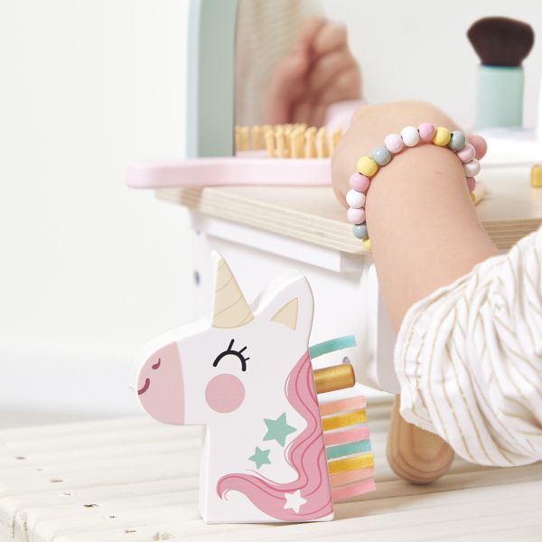 Coiffeuse de table en bois pour enfant licorne Janod