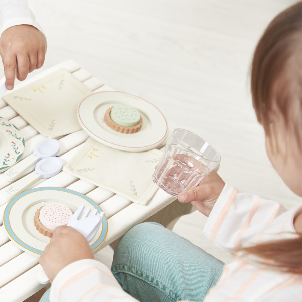 Dinette en valisette mamie soleil Janod