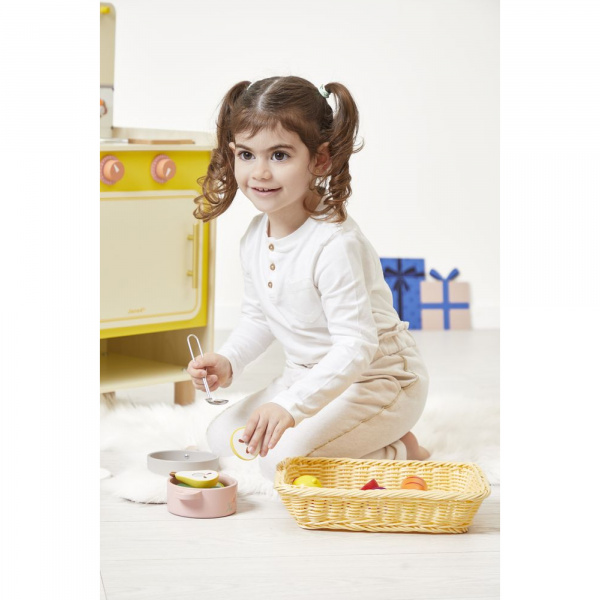 Cuisine en bois pour enfant mamie soleil Janod