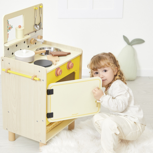 Cuisine en bois pour enfant mamie soleil Janod