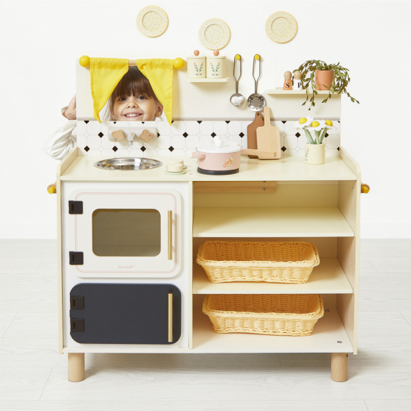 Grande cuisine en bois pour enfant mamie soleil Janod