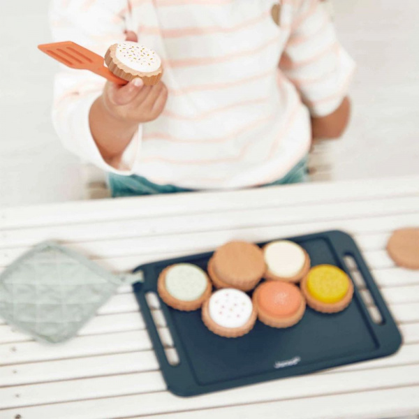 Dinette jeu d'imitation atelier de biscuits mamie soleil Janod