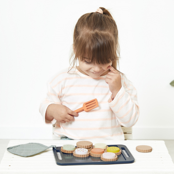 Dinette jeu d'imitation atelier de biscuits mamie soleil Janod
