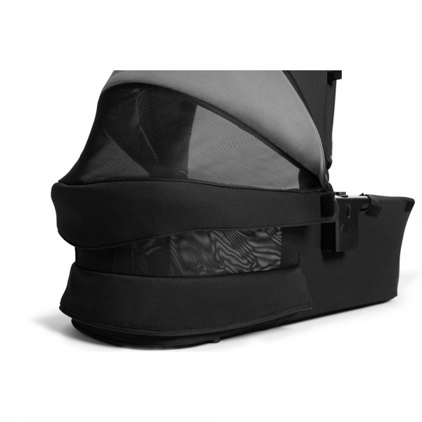 Poussette trio finiti + siège auto i-jemini + nacelle ramble xl eclipse noir Joie