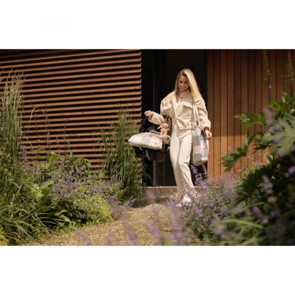 Nid d’ange groupe 0+ bouclette passe-sangle bébé carreaux Jollein