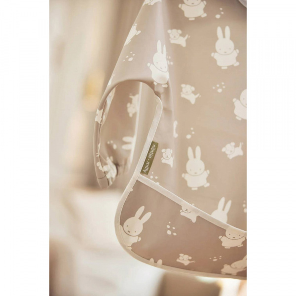 Bavoir manches longues imperméable miffy & snuffy olive Jollein