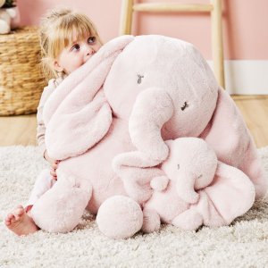 Peluche éléphant longs poils rose fanfan Nattou