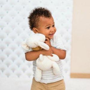 Peluche 28 cm charlie le chien vanille Nattou