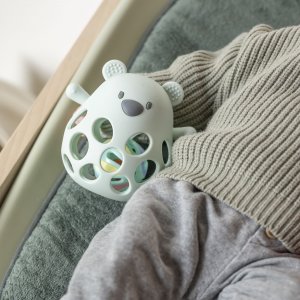 Hochet avec balle ours en slicone vert d'eau Nattou