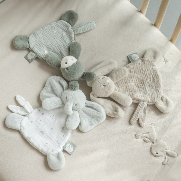 Mini doudou loulou elephant vert tilleul Nattou