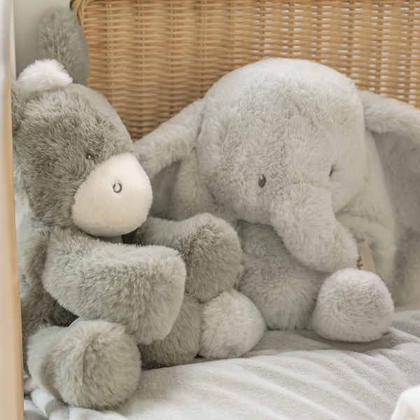 Peluche éléphant loulou vert tilleul Nattou