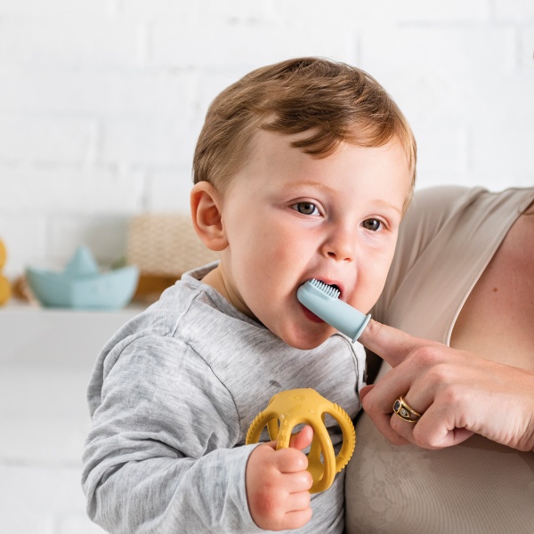 Lot de 2 brosses à dents silicone bleu Nattou