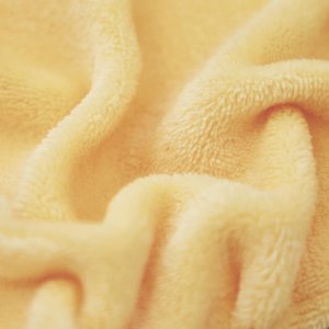 Doudou plat plume lapin jaune 24 cm Kaloo