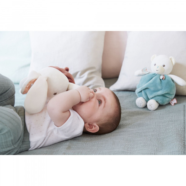 Peluche boule ours vert 23cm Kaloo