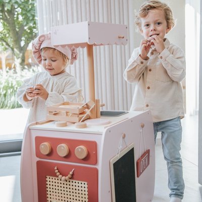Cuisine en bois - rose