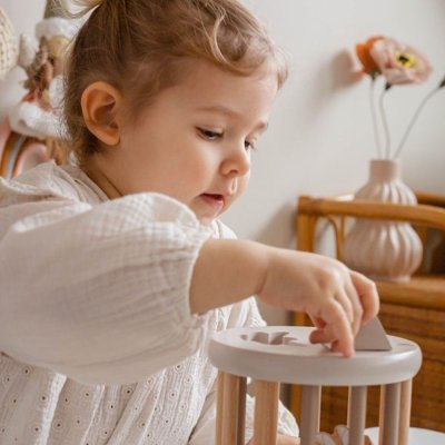 Jeu de formes en bois - nougat