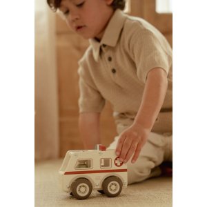Ambulance en bois fsc Little dutch