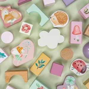 Blocs de construction en bois fsc - fairy friends Little dutch