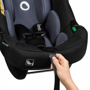 Le siège-auto astrid i-size set black grey avec base isofix Lionelo