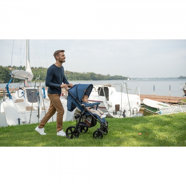 Poussette annet plus black carbon Lionelo