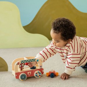 Jouet en bois à tirer camion de pompier jack le lion Lilliputiens