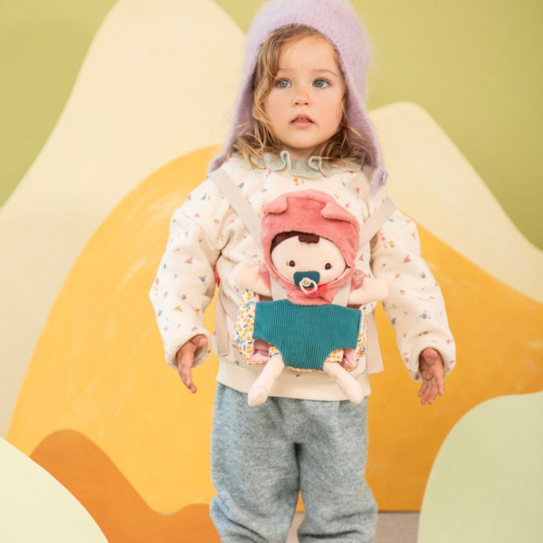 Poupée jeanne et son porte bébé Lilliputiens