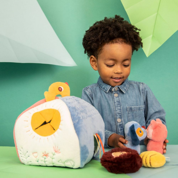 La maison de jules et des 4 hochets Lilliputiens