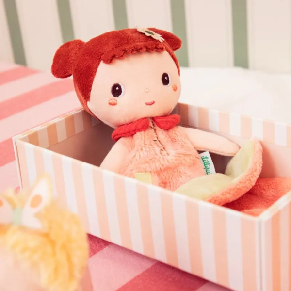 Petite poupée en tissu 18cm jil Lilliputiens