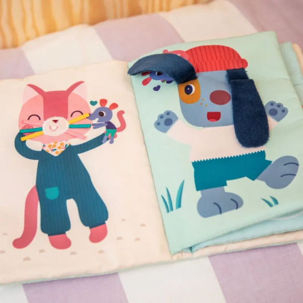 Livre pour enfant d'activités nina se déguise Lilliputiens