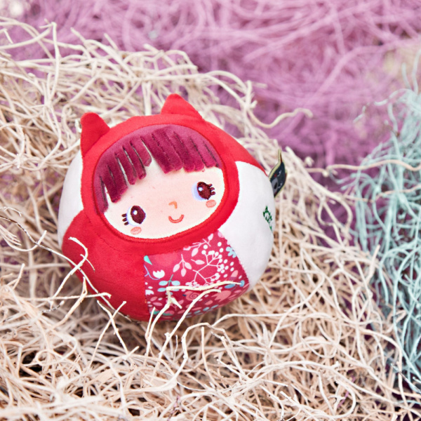 Balle en tissu petit chaperon rouge Lilliputiens