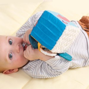 Cube d'éveil en tissu feuille Ludi jouets