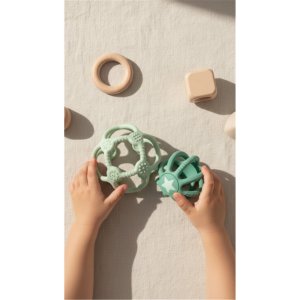 Lot de 2 balles sensorielles vertes Little l