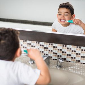 Brosse à dents à ultrasonique sönik Bbluv