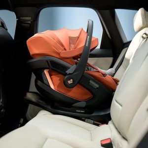 Siège auto coral slide pro oak truffle avec base Maxi-cosi