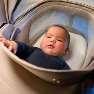 Poussette fame cabin oak truffle Maxi-cosi