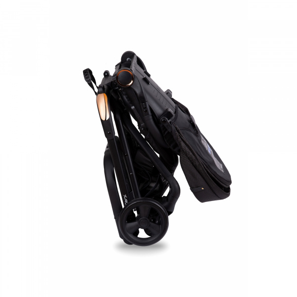 Poussette adelle noir et rouge Momi