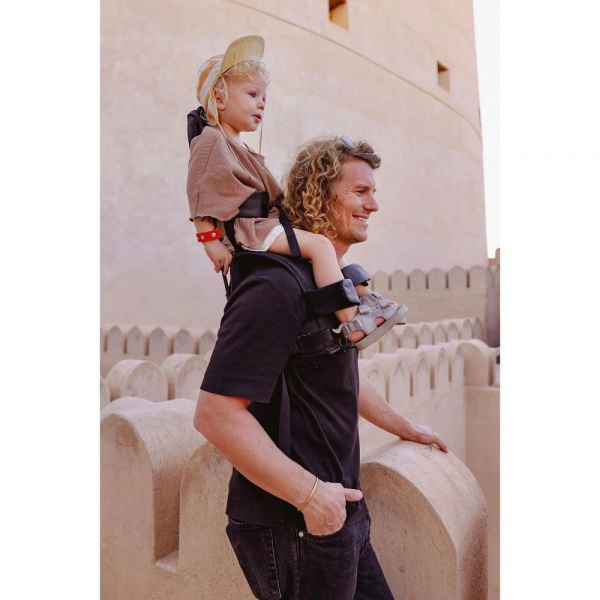 Porte bébé g5 black core Minimeis