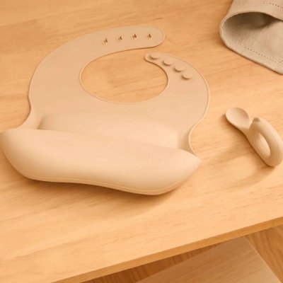 Set bavoir et cuillère yum - beige